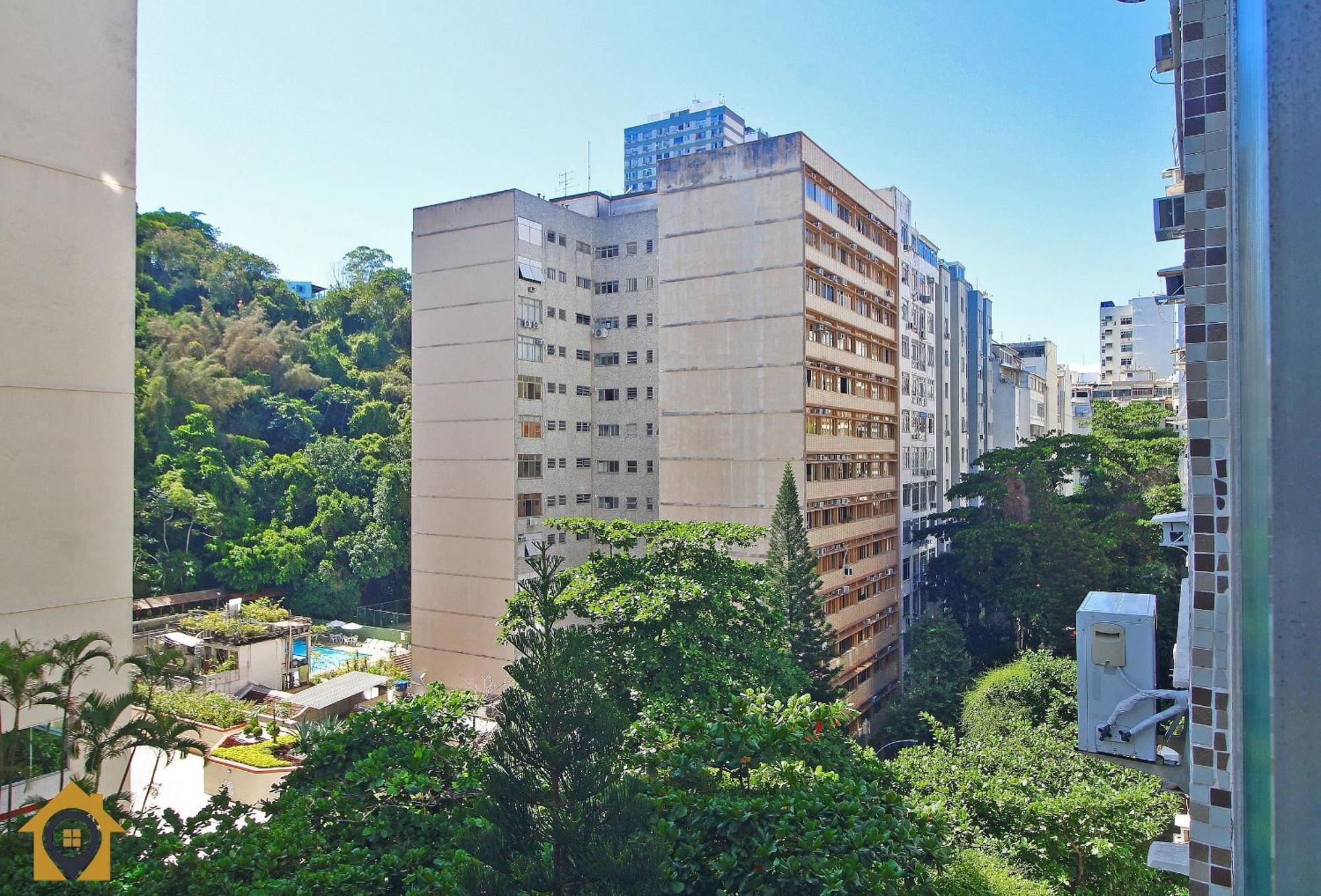 Lindo Ape No Leme: 2 Quartos, A 300m Da Apartamento *