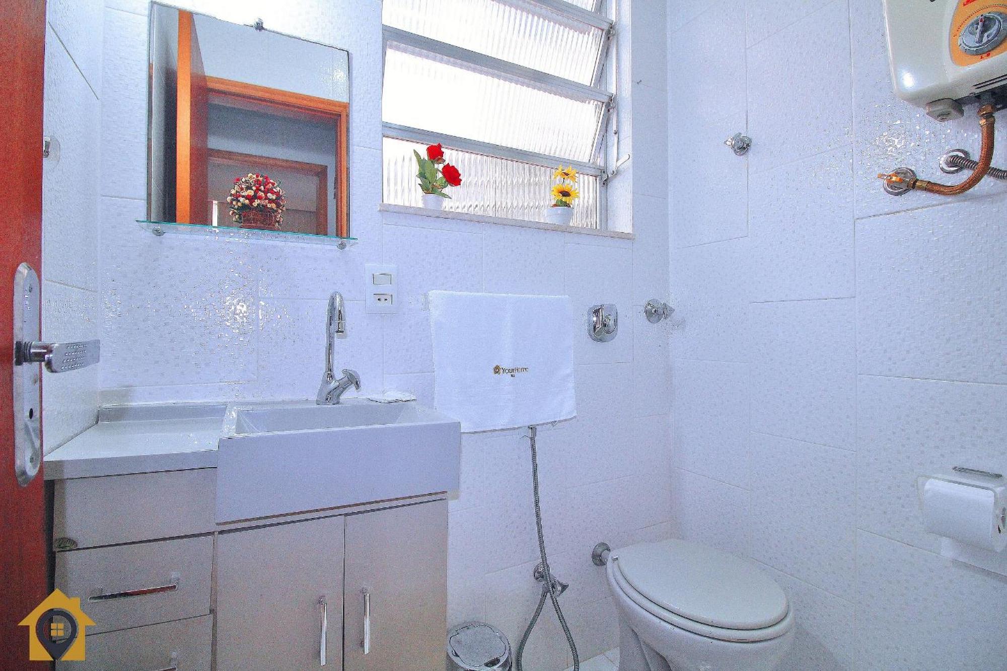 Apartamento Lindo Ape No Leme: 2 Quartos, A 300m Da Rio de Janeiro