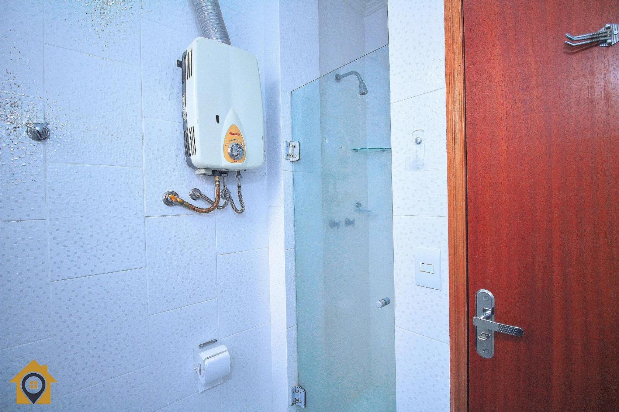 Lindo Ape No Leme: 2 Quartos, A 300m Da