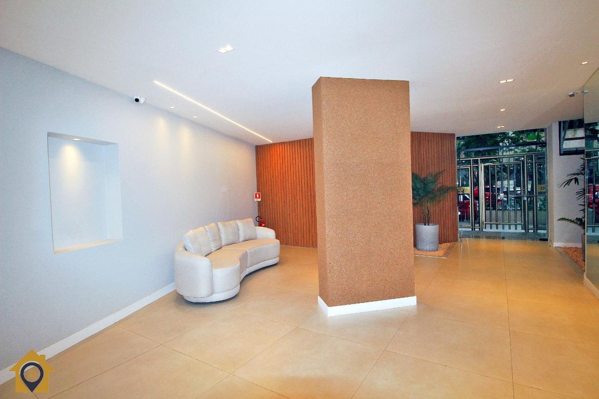 Lindo Ape No Leme: 2 Quartos, A 300m Da Apartamento