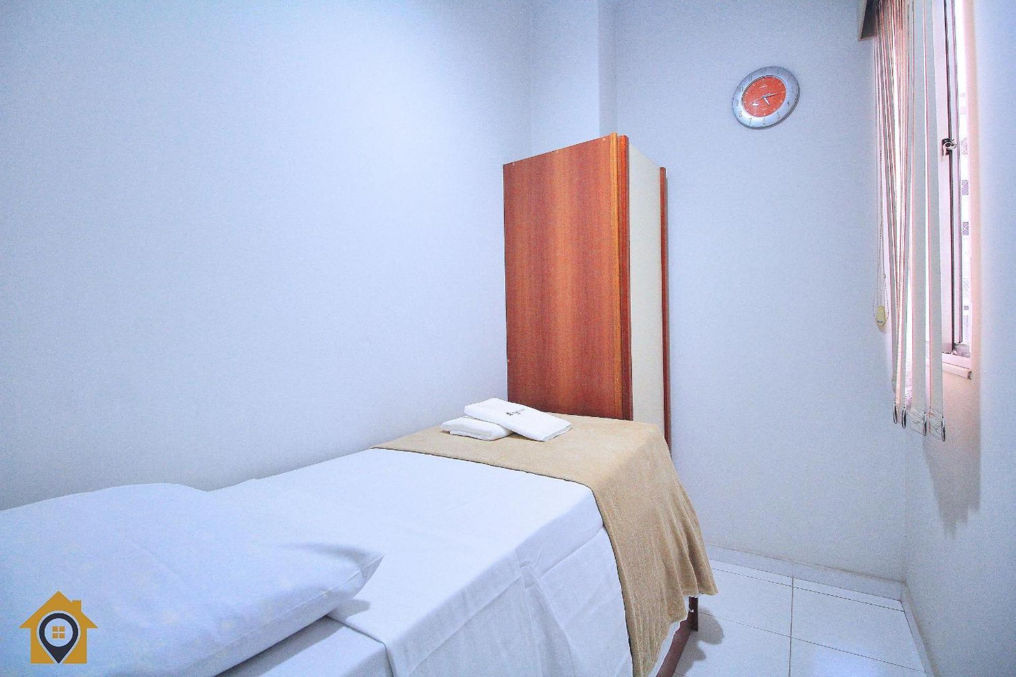 Lindo Ape No Leme: 2 Quartos, A 300m Da *