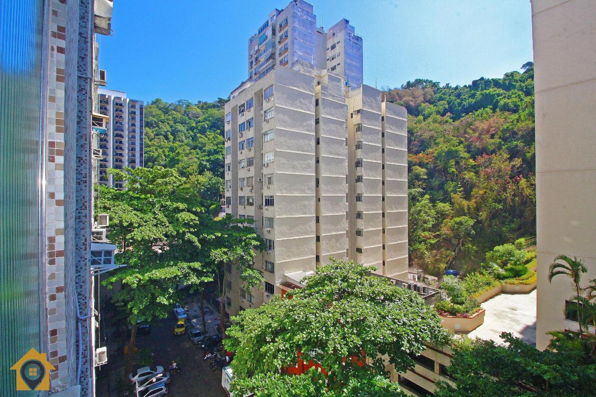 Lindo Ape No Leme: 2 Quartos, A 300m Da Apartamento *